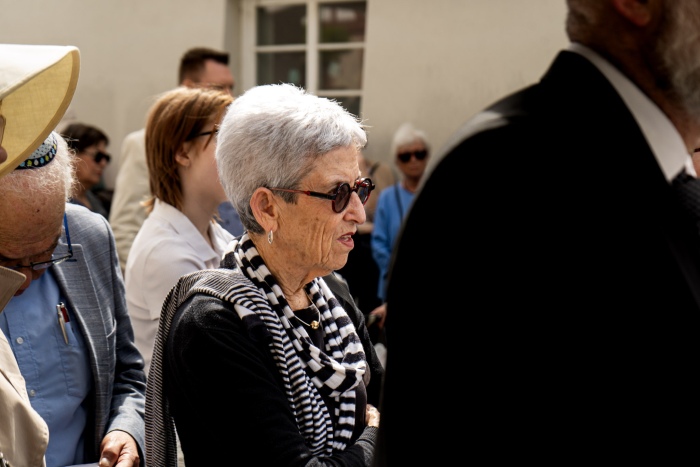 Menschengruppe auf der Straße